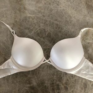 Victoria’s Secret Bombshell Plunge Bra
